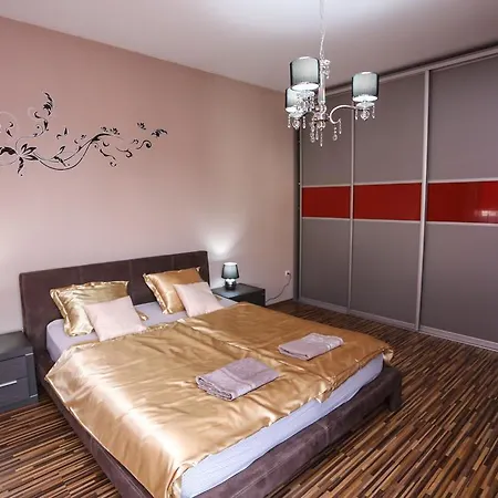 Feel Luxury